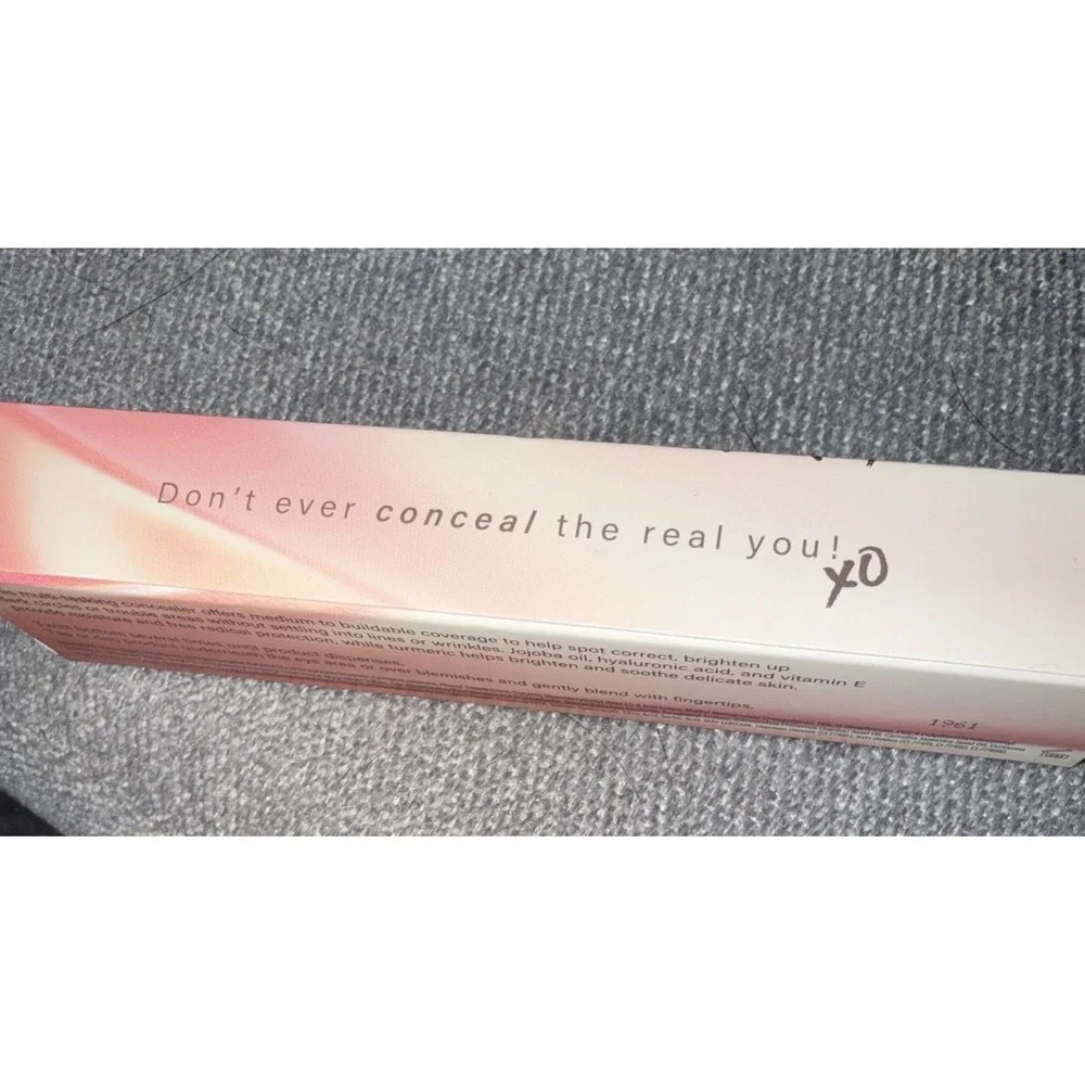 Mally XO The‎ Plush Pen Brightening Concealer Deep 0.15 oz NIB